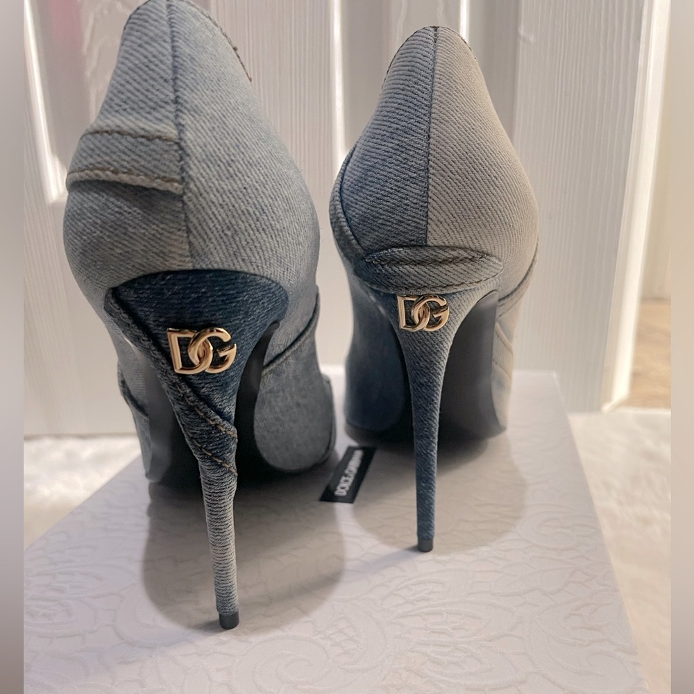 Brand New Dolce & Gabbana denim pumps
